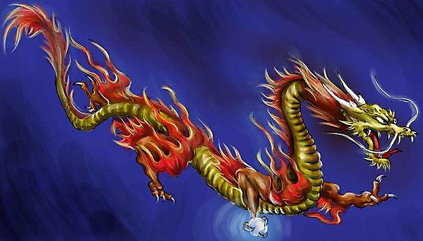 Китайский дракон летит в грозовом небе