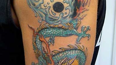 Восточный дракон и ДАО из элементов - тату